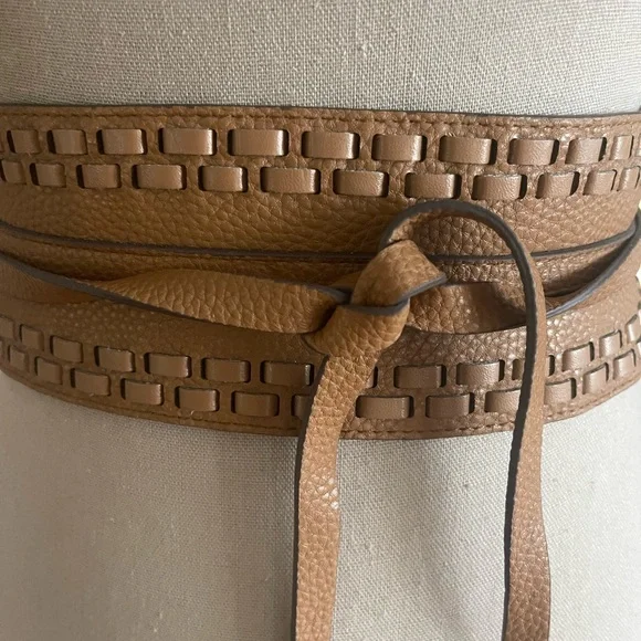 BCBGMaxAzria Tan Faux Leather Corset Belt display picture 1